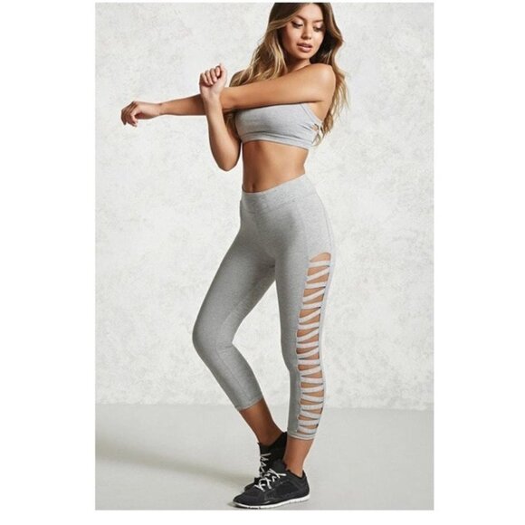 FOREVER 21 Active Ladder Cut Out Leggings Size Medium - Picture 1 of 10